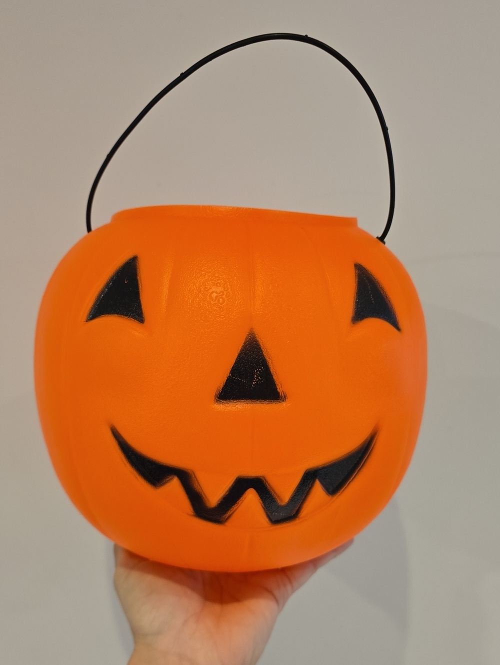 Vintage General Foam Plastice Orange Halloween Jack-O'-Lantern Bucket
